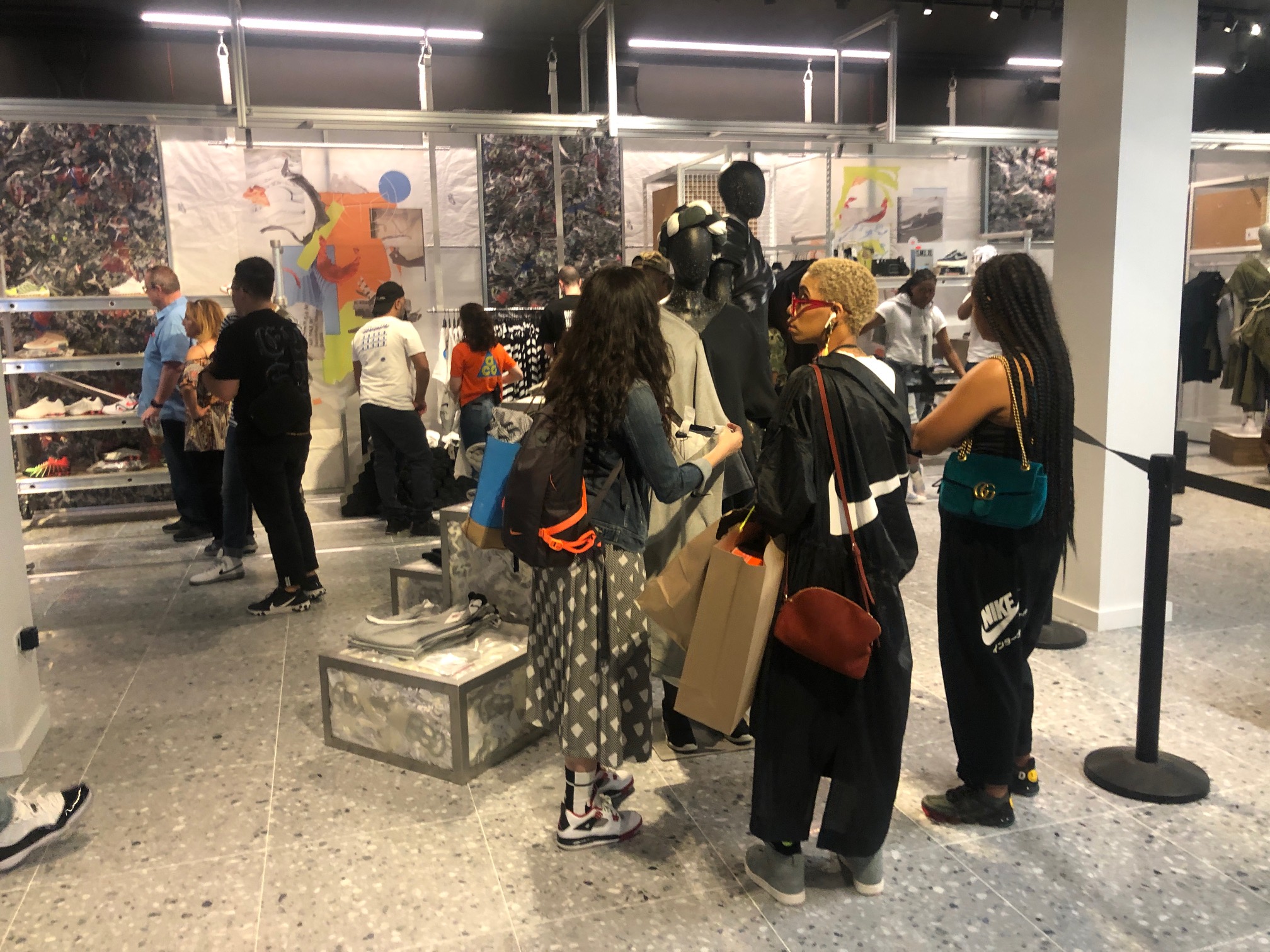 Nike and Virgil Abloh launch NikeLab Chicago Re-Creation Center –  CPP-LUXURY