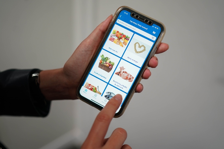 Carrefour's mobile interface