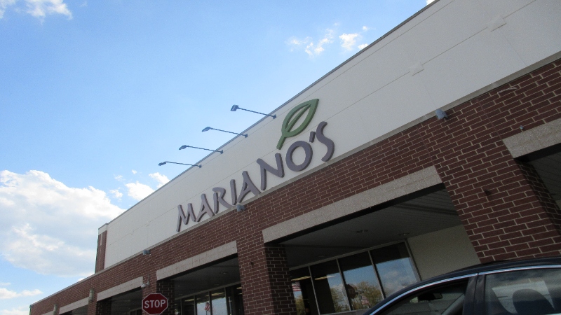 Mariano's facade